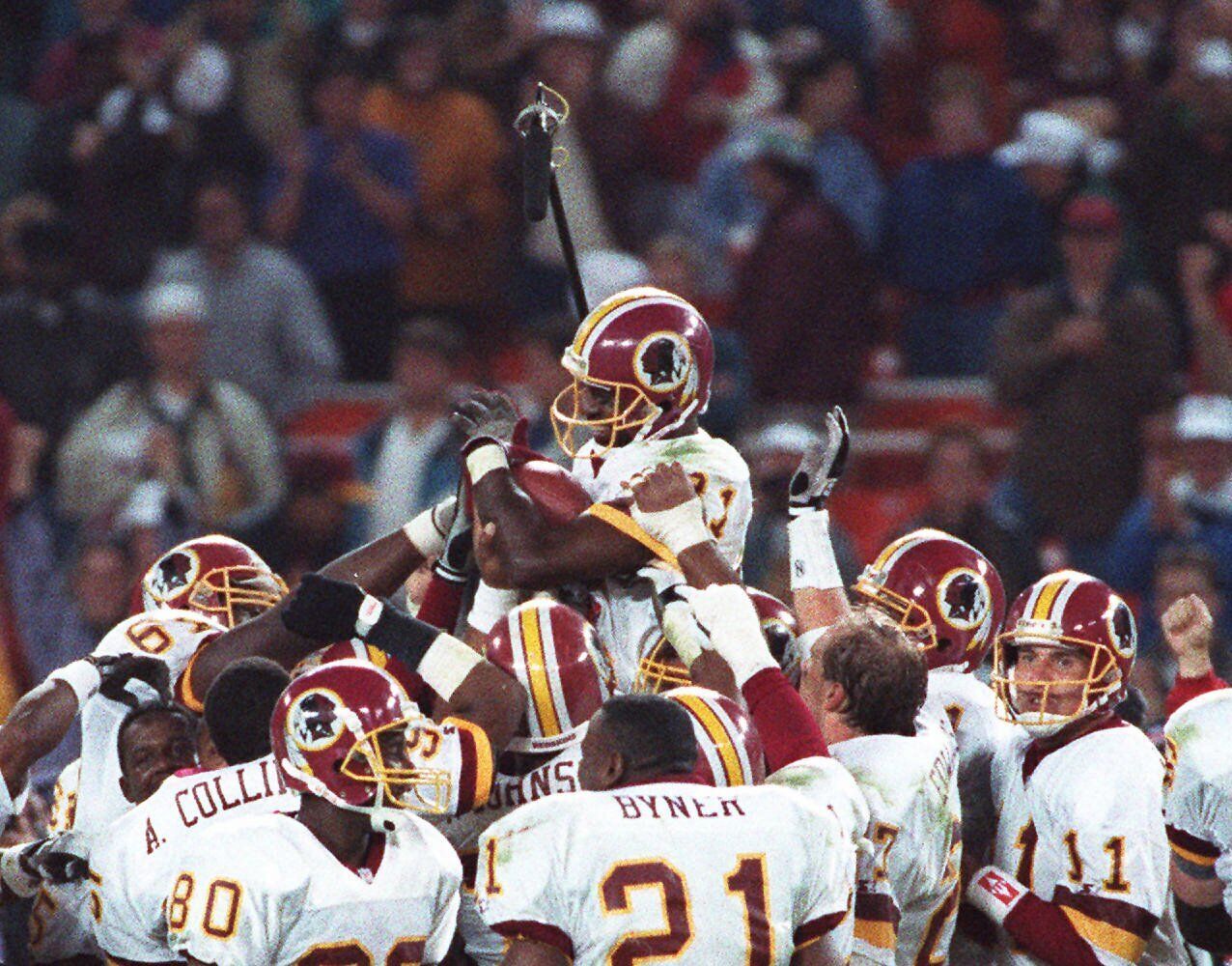 1992: Washington's Art Monk becomes NFL’s career reception leader